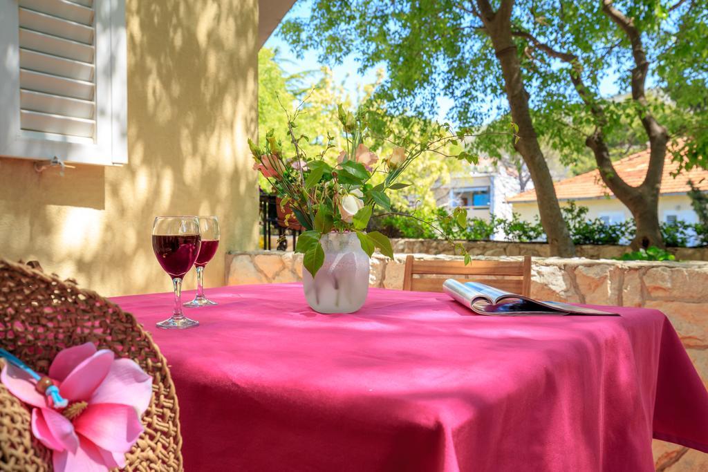 Leona & Borna'S Central Lapad Suites Dubrovnik Bagian luar foto