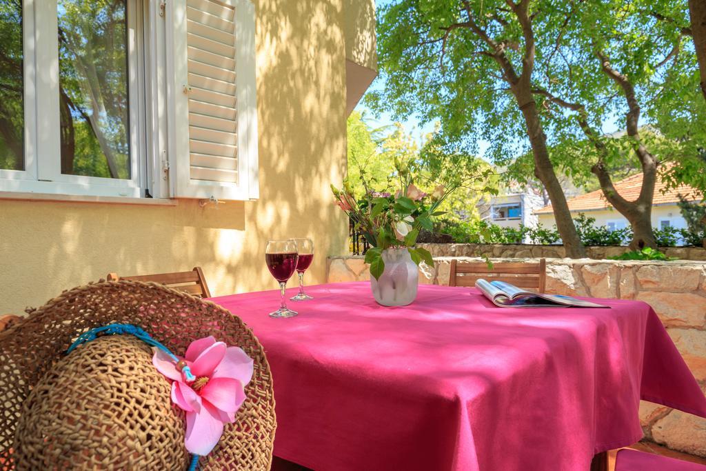 Leona & Borna'S Central Lapad Suites Dubrovnik Bagian luar foto