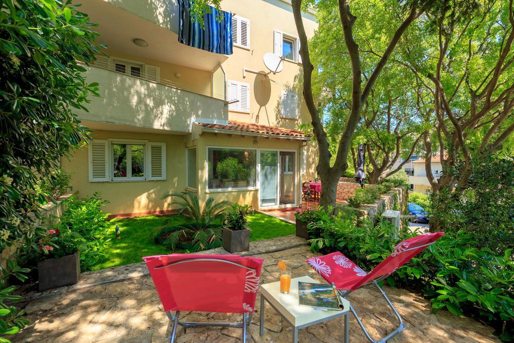 Leona & Borna'S Central Lapad Suites Dubrovnik Bagian luar foto