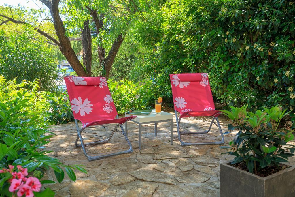 Leona & Borna'S Central Lapad Suites Dubrovnik Bagian luar foto