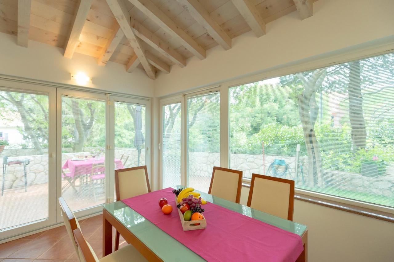 Leona & Borna'S Central Lapad Suites Dubrovnik Bagian luar foto