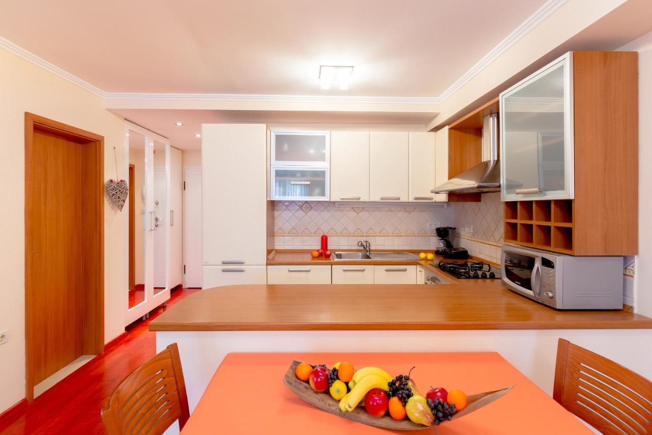 Leona & Borna'S Central Lapad Suites Dubrovnik Bagian luar foto