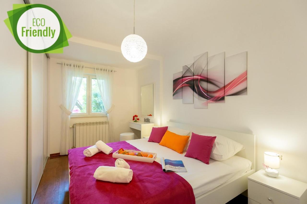 Leona & Borna'S Central Lapad Suites Dubrovnik Bagian luar foto